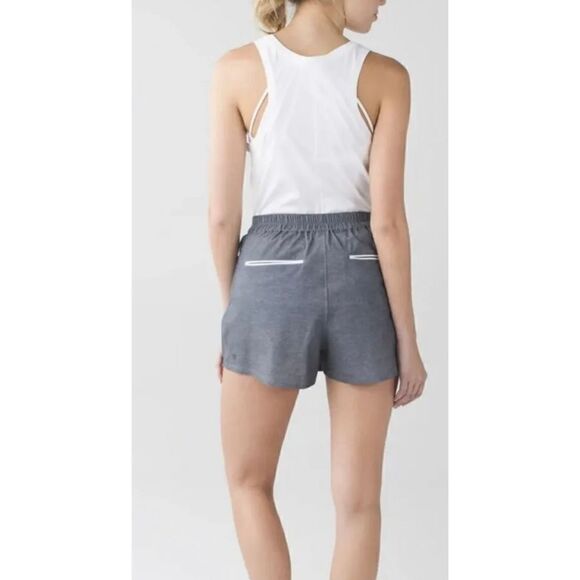 Lululemon City Skort Gray Zip
Pockets Pleated Shorts Women's
Size 10 - Picture 8 of 10
